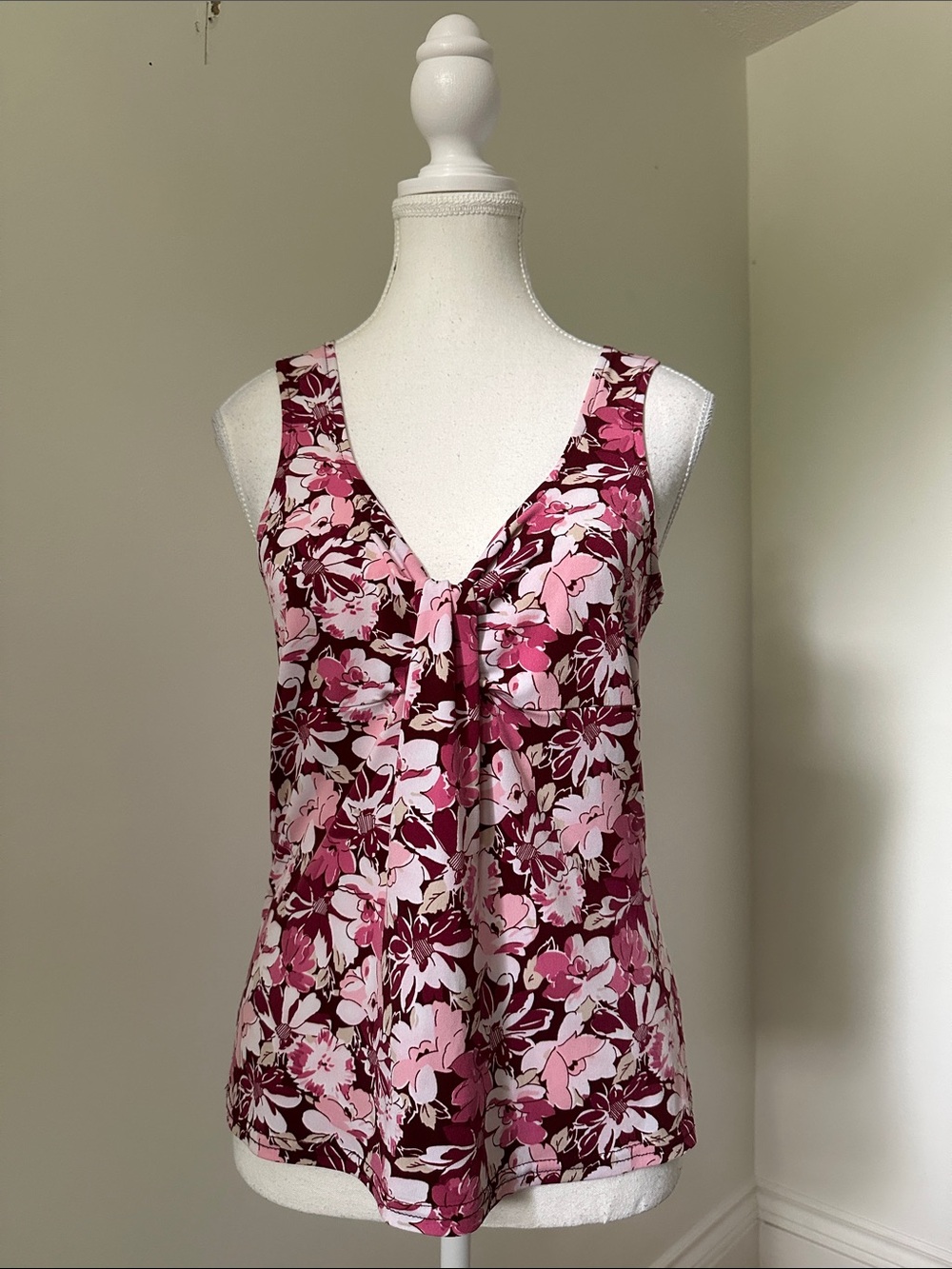JESSICA Pink Floral Vintage Knot Front Preppy Tuscan Vneck Tank Top Medium